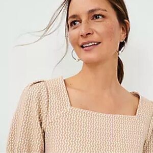 Petite Geo Puff Sleeve Square Neck Top -XS